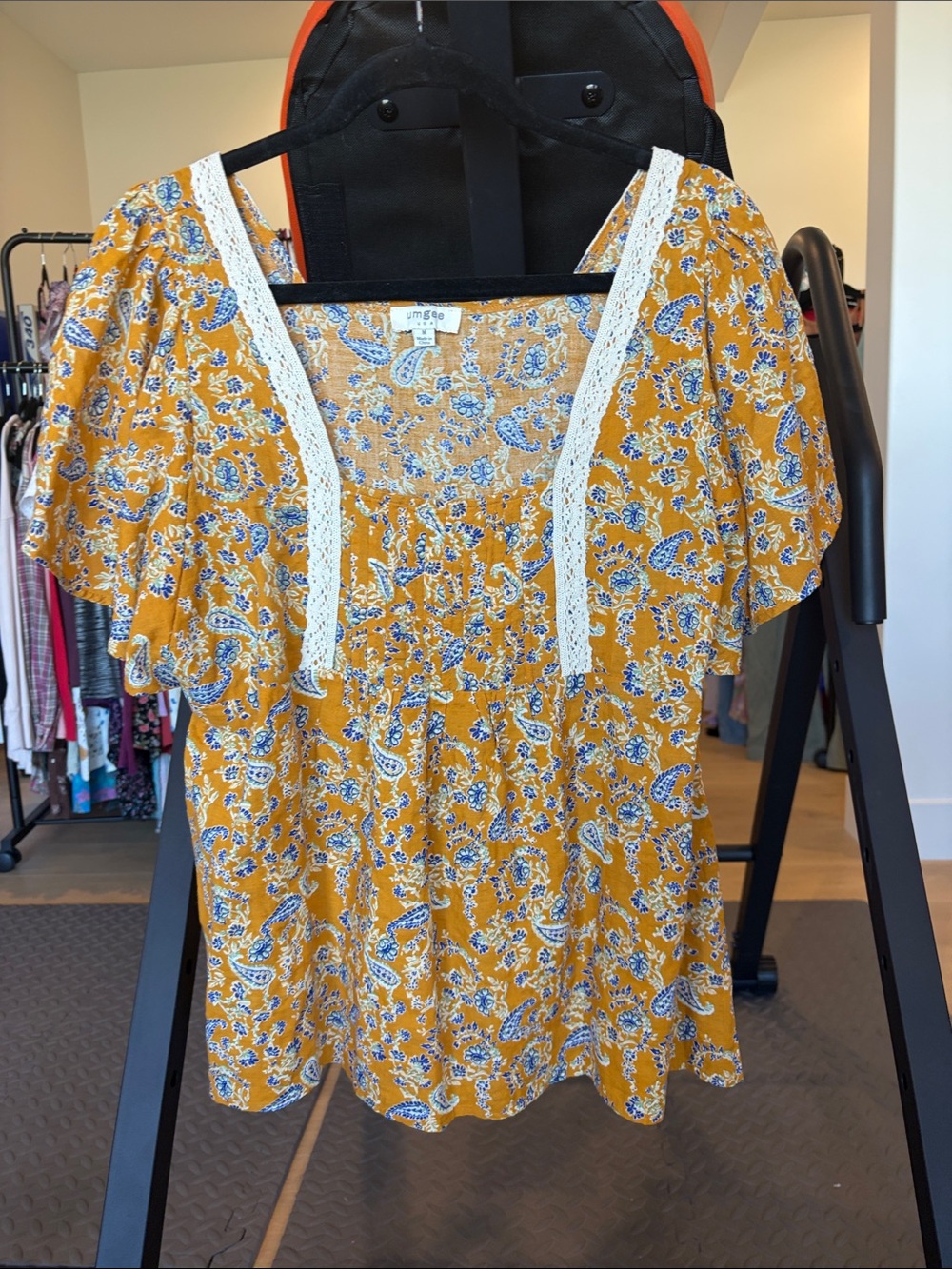Umgee Mustard Paisley Lace-Trim Flutter Tunic